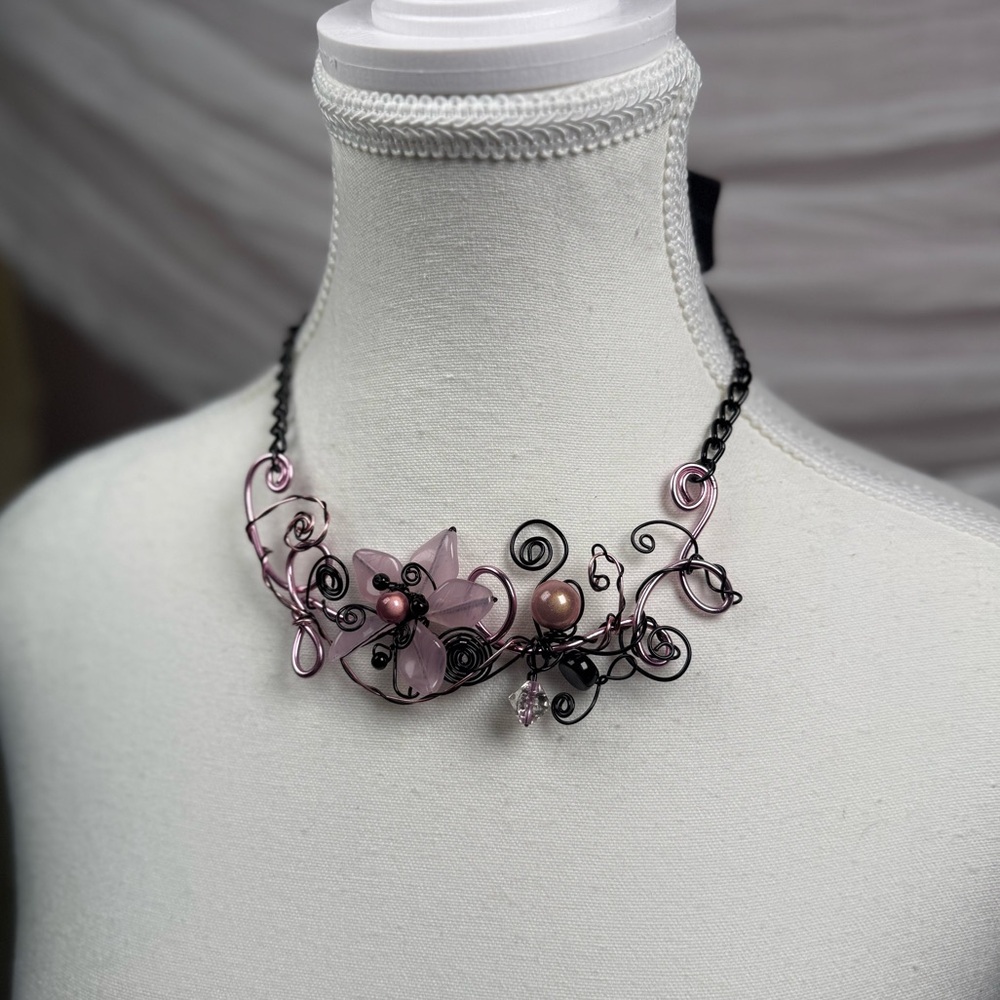 pink wire wrapped floral necklace handmade fairycore grunge soft statement